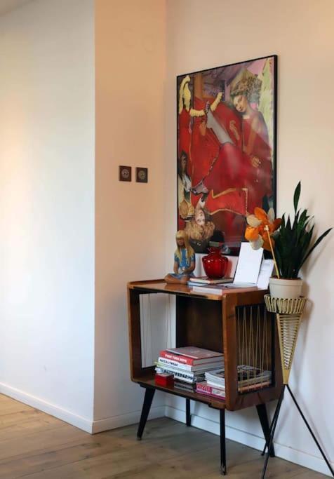 Artistic Flat With Entresol - 5' Market Square - By Upstairs Krakau